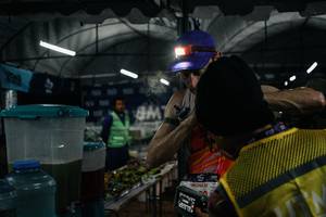 BIB: 
                            <button type="button" onclick="openModal(25429931)" class="btn btn-primary btn-sm float-right btn-popup" data-toggle="modal" data-target=".modal-high-quality">
                        <i class="fas fa-shopping-cart"></i> Add to Cart
                    </button>
                                            <button type="button" onclick="isThisMe(25429931, true)" class="btn btn-success btn-sm float-right btn-popup btn-isme hidden" data-toggle="tooltip" data-placement="bottom" title="นี่คือรูปของคุณใช่ไหม คลิกที่นี่เพื่อเอาเข้าอัลบั้ม">
                        <i class="fas fa-plus"></i> Add to album
                    </button>
                    <button type="button" onclick="isThisMe(25429931, false)" class="btn btn-warning btn-sm float-right btn-popup btn-isnotme hidden">
                        <i class="fas fa-ban"></i> Remove from album
                    </button>